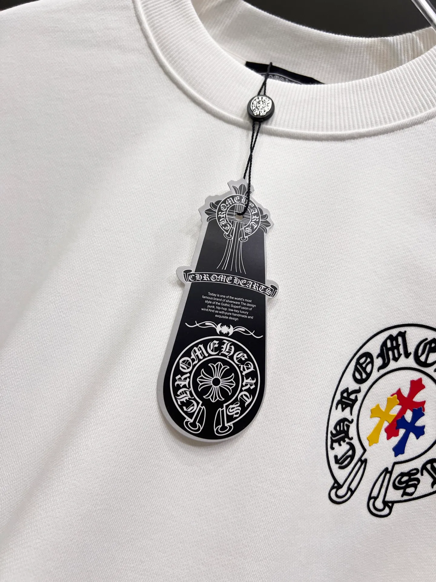 🅿️280 CH Crowe 2025 Autumn and Winter New Style Round Neck Long Sleeve Sweater Cross Patch Leather + Customized Hardware Metal Horseshoe Sanskrit Text The real thing is great🔥Same style for men and women, loose version Size S M L XL XXL Five sizes Black White